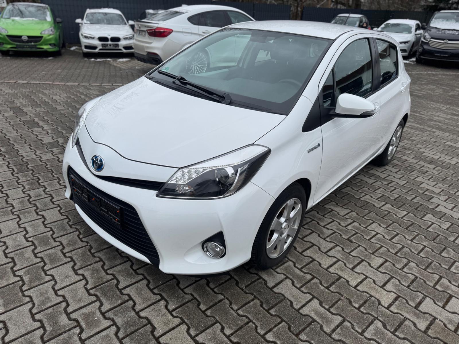 Toyota Yaris Hybrid Life 1 Hand Navi Kamera Automatik