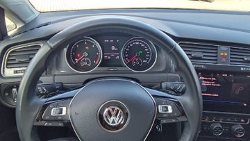Volkswagen Golf - 12
