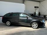 Skoda Superb Combi 2.0 TDI Exclusive Navi*Xenon* - Skoda Superb Exclusive mit Diesel-Antrieb