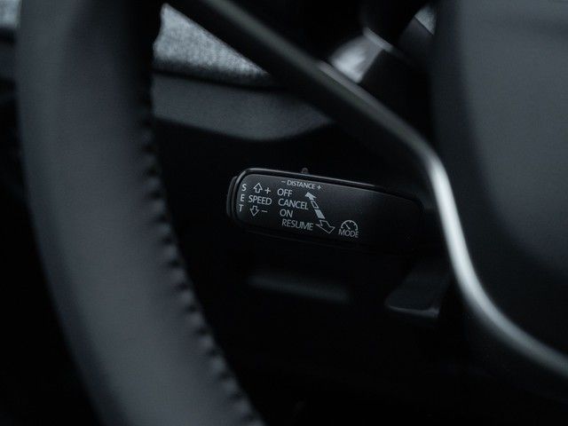 Kamiq 1.0 TSI Tour DSG MATRIX+RFK+ACC+NAVI