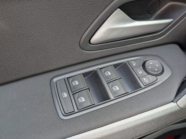 Fahrzeugabbildung Dacia Bigster Journey TCe 140