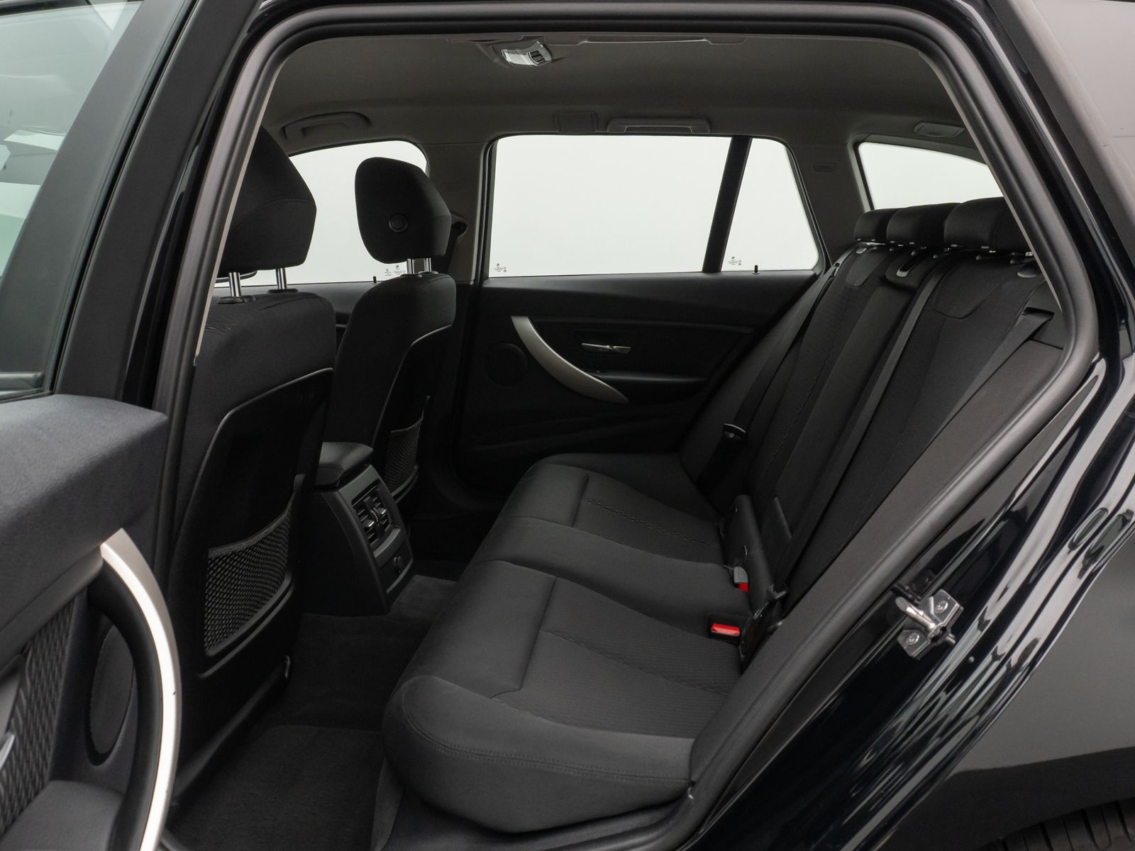 Fahrzeugabbildung BMW 320d Navi PDC Sitzhzg Xenon Geschwindigkeitsreg