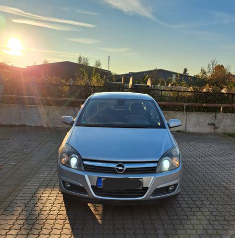 Opel Astra H 1.6 Elegance Automatik 