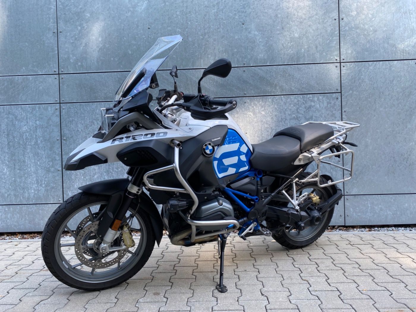 Fahrzeugabbildung BMW R 1200 GS Adventure Rallye 3 Pakete Connectivity