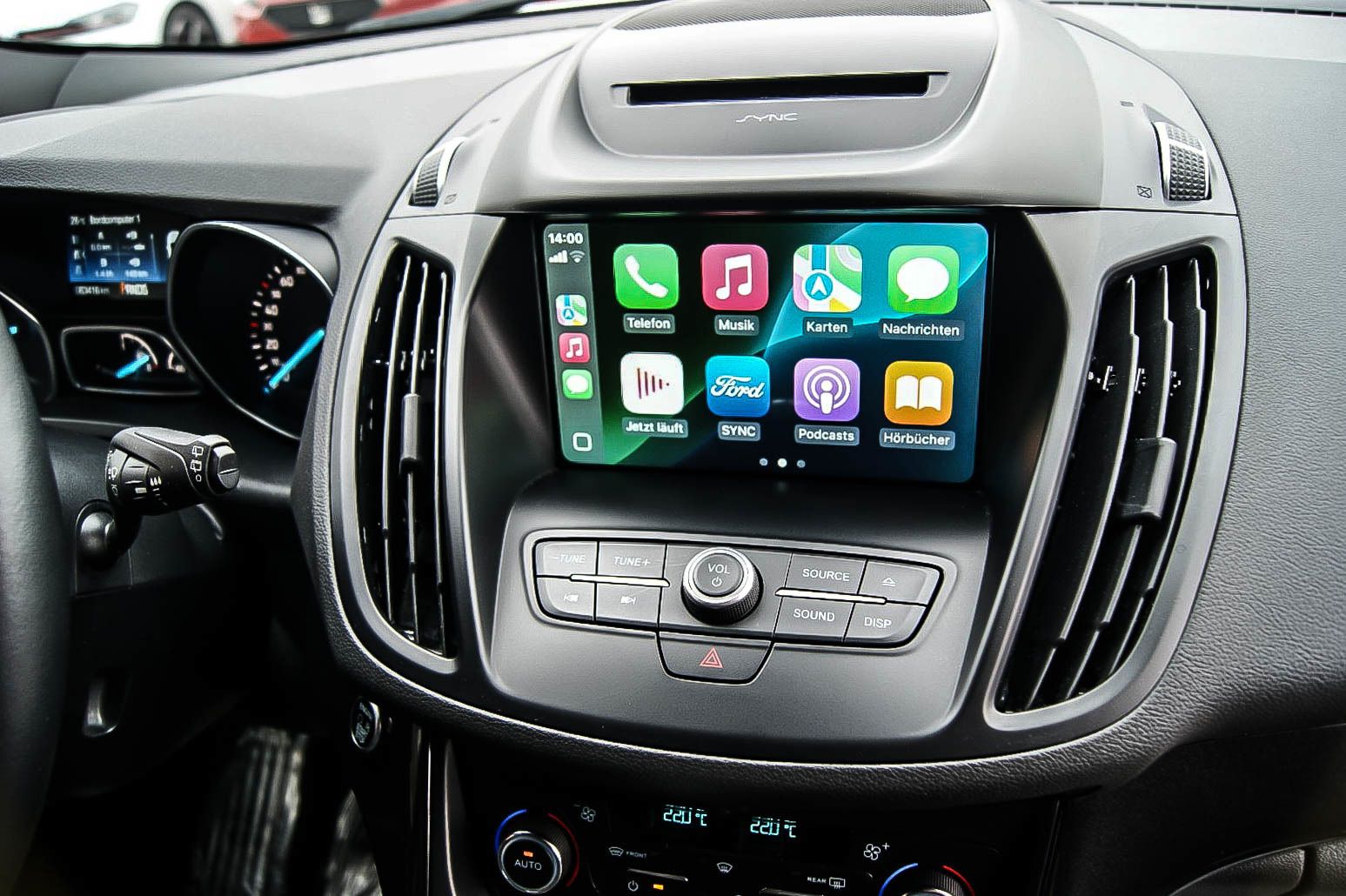 Fahrzeugabbildung Ford Kuga 15 EcoBoost 4x4 Auto ST-Line 1.HAND