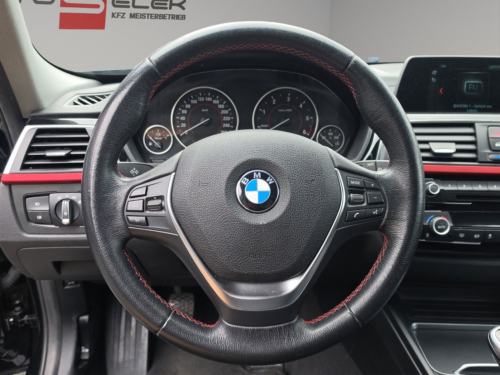 Fahrzeugabbildung BMW 3 Touring 318 d Sport Line Navi Led Scheinwerfer