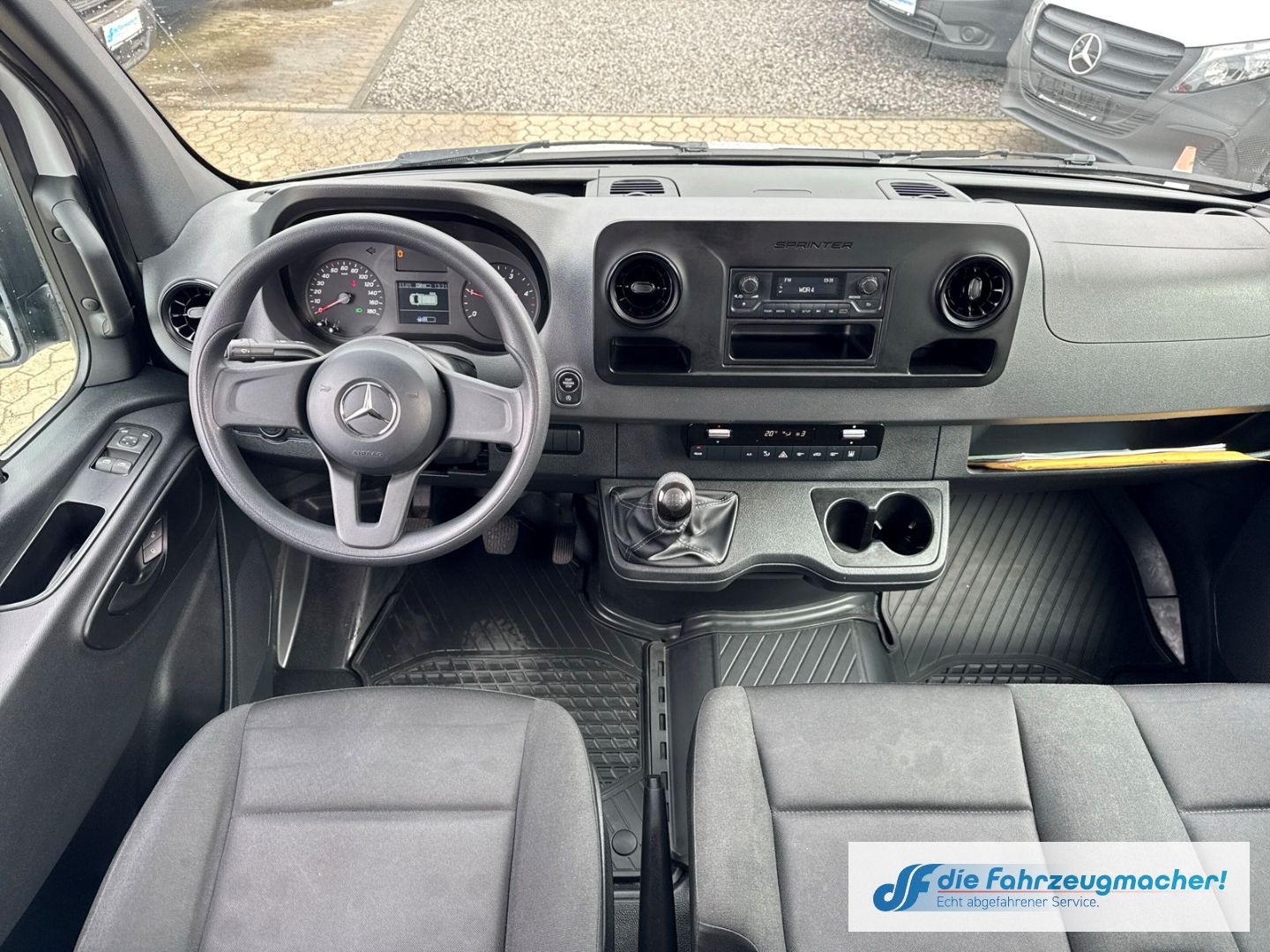 Fahrzeugabbildung Mercedes-Benz Sprinter III Tourer RWD AWD 311 CDI L2 DAB Tel.-