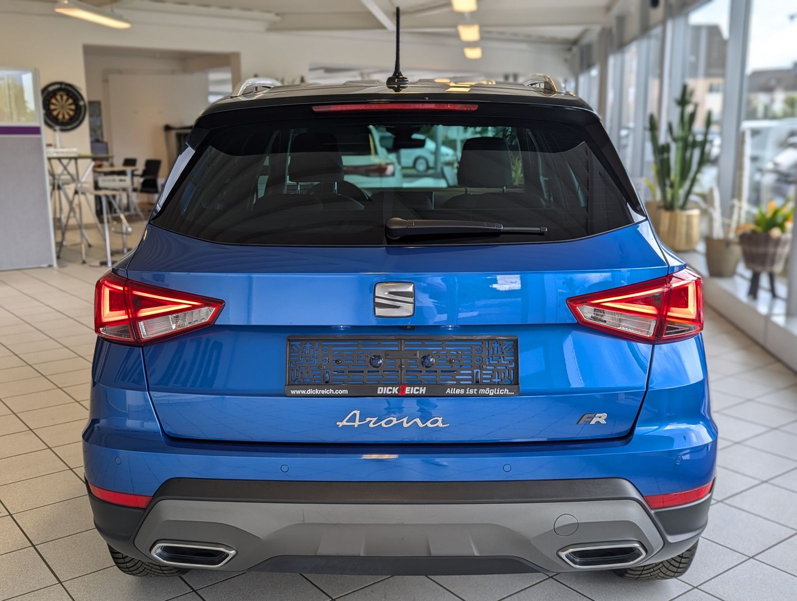 SEAT Arona 1.5 TSI DSG FR LED ACC Cam Dinamica AHK 18 - Image 6