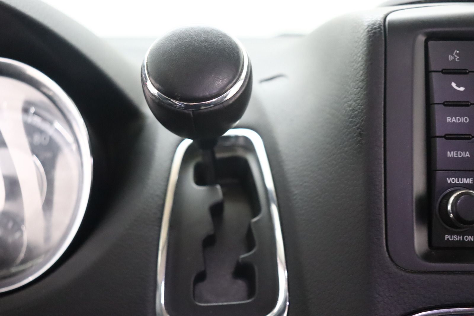 Fahrzeugabbildung Chrysler Grand Voyager Town & Country 3.6l *