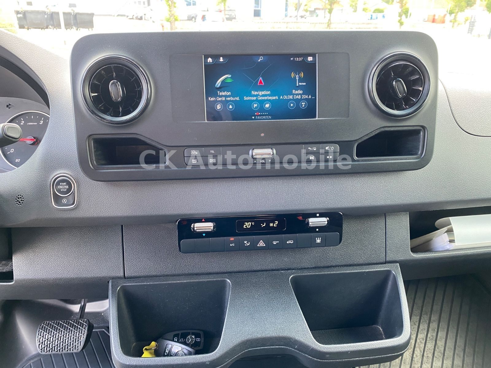 Fahrzeugabbildung Mercedes-Benz Sprinter III Mixto 319CDI Autom./5 Sitze/Navi