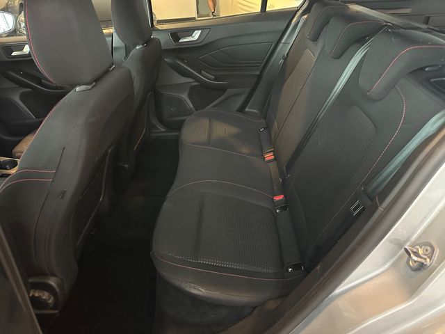 Fahrzeugabbildung Ford Focus Turnier ST-Line*Automatik*SYNC4*Scheckh.