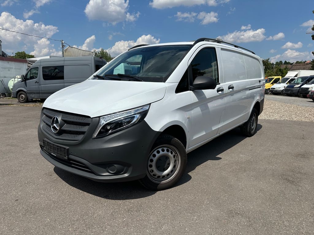 Image of Mercedes-Benz Vito