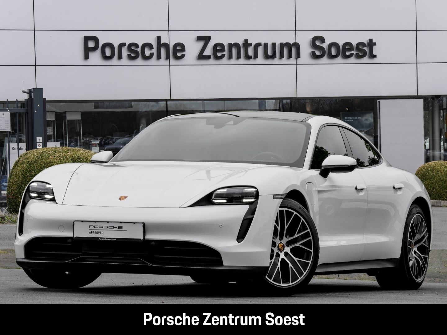 PORSCHE Taycan /Performancebatterie-Plus/Panoramadach