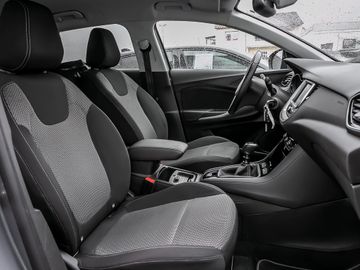 Opel Grandland 1.2 Edition Fernlicht-Assistent