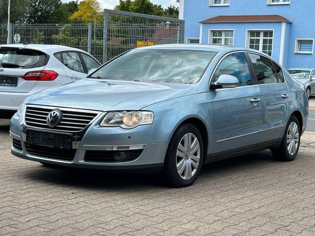 Volkswagen Passat Lim.2.0 Highline SCHECKHEFT 2 HAND LEDER