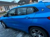 BMW X2 xDrive20i Advantage Plus Steptronic Advan... - blaue BMW X2