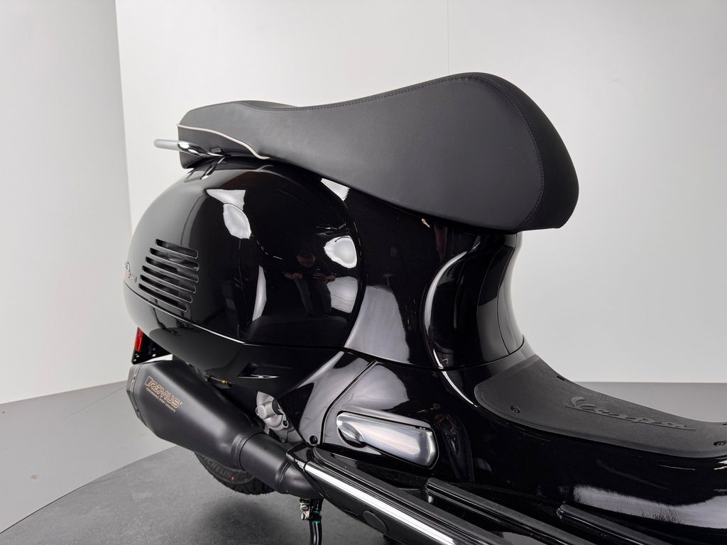 Fahrzeugabbildung Vespa GTS 300 SUPER RST E5 *REMUS-AGA *77,- € mtl. !