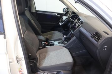 Volkswagen Tiguan 2.0 TDI DSG Life AID+ACC+KAM+LED+NAVI+17
