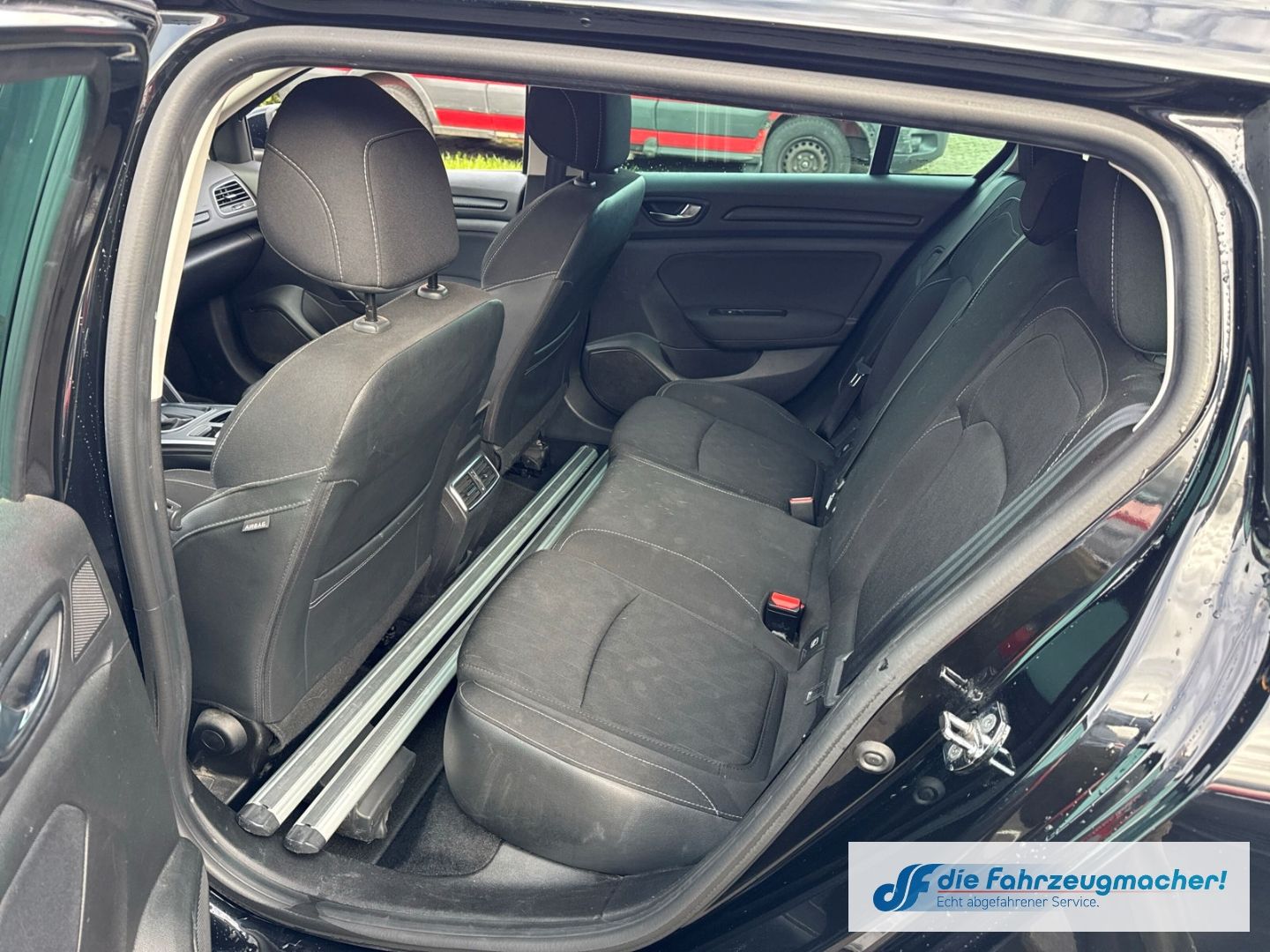 Fahrzeugabbildung Renault Megane IV Grandtour Automatik Limited *EXPORT