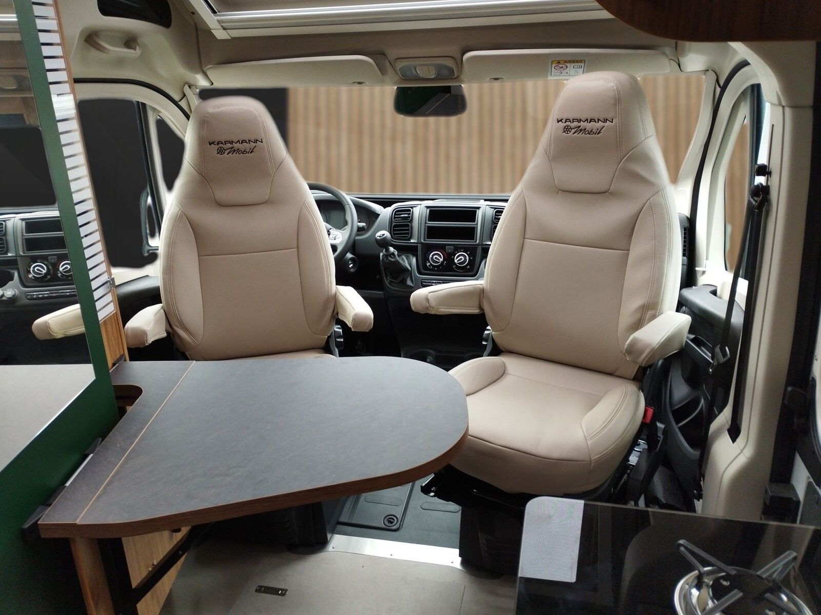 Fahrzeugabbildung Karmann Dexter DE 600 Concept Paket