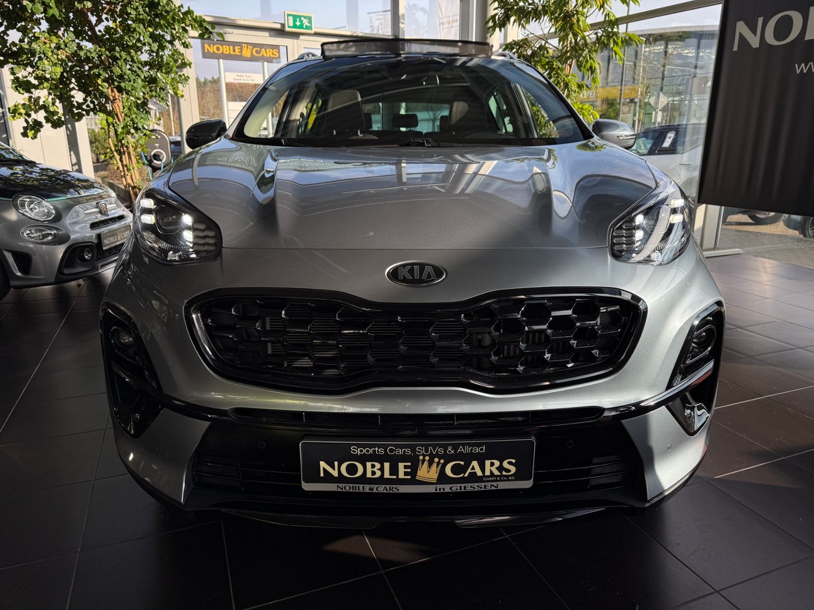 Fahrzeugabbildung Kia Sportage Black Edition PANO AHK LED