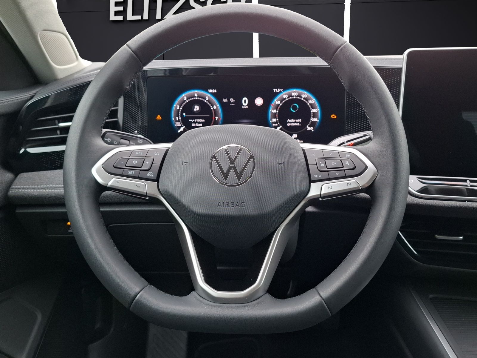 Fahrzeugabbildung Volkswagen Passat Variant eTSI DSG LED CarPlay AID ACC RFK