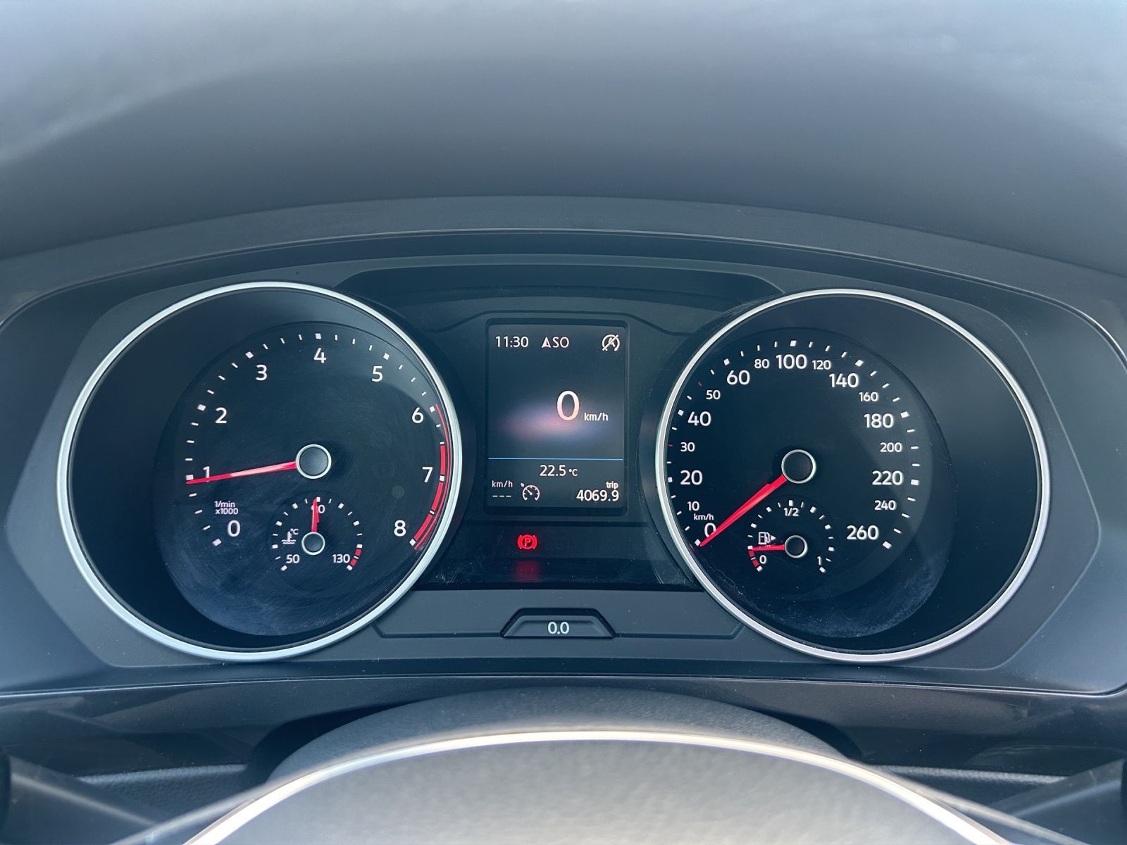 Fahrzeugabbildung Volkswagen Tiguan IQ.DRIVE LED Navi ACC AHK RFK SHZ