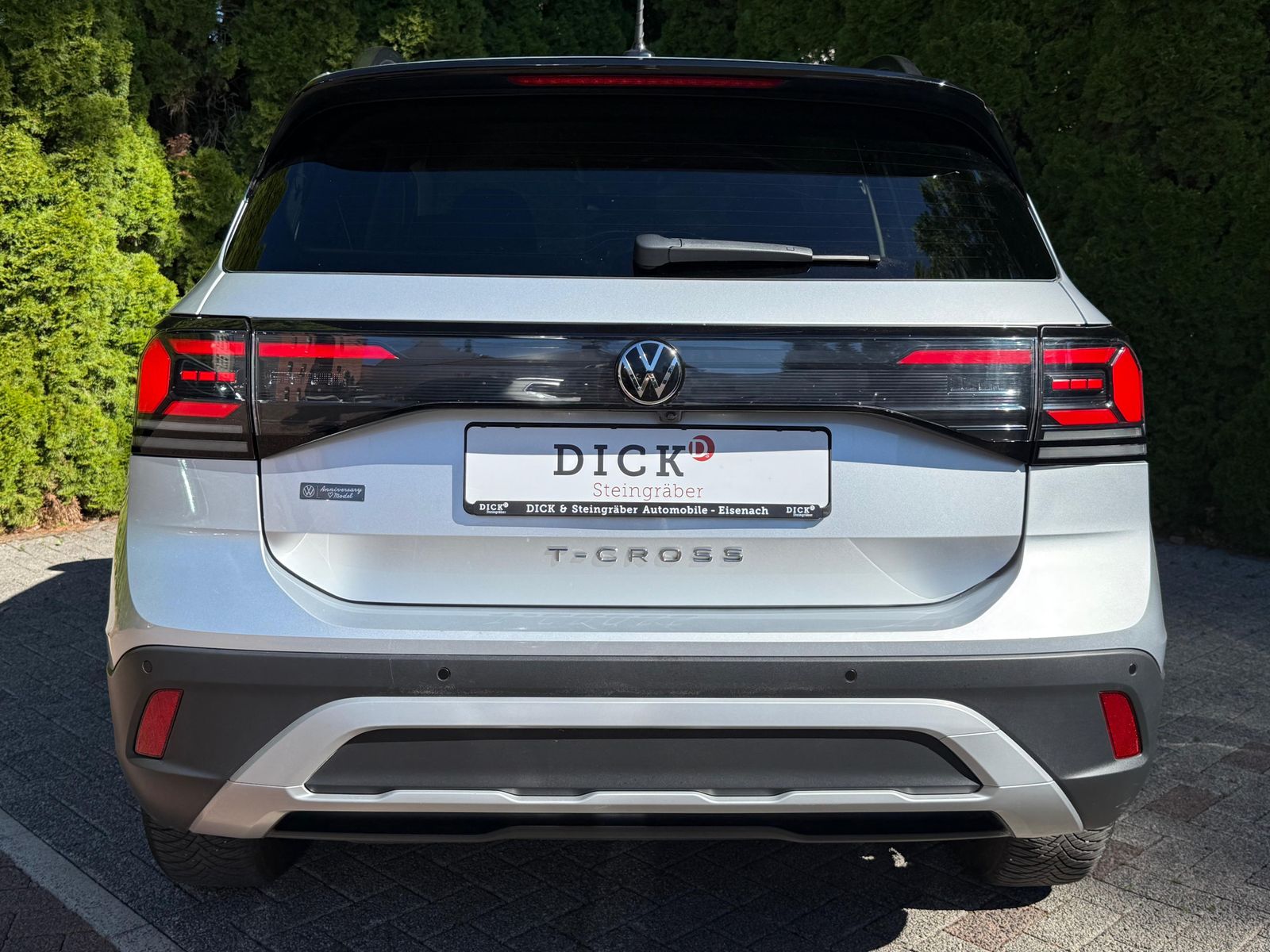 Fahrzeugabbildung Volkswagen T-Cross 1.0 TSI DSG Life LED+KAM+ACC+CARPL+SHZ+