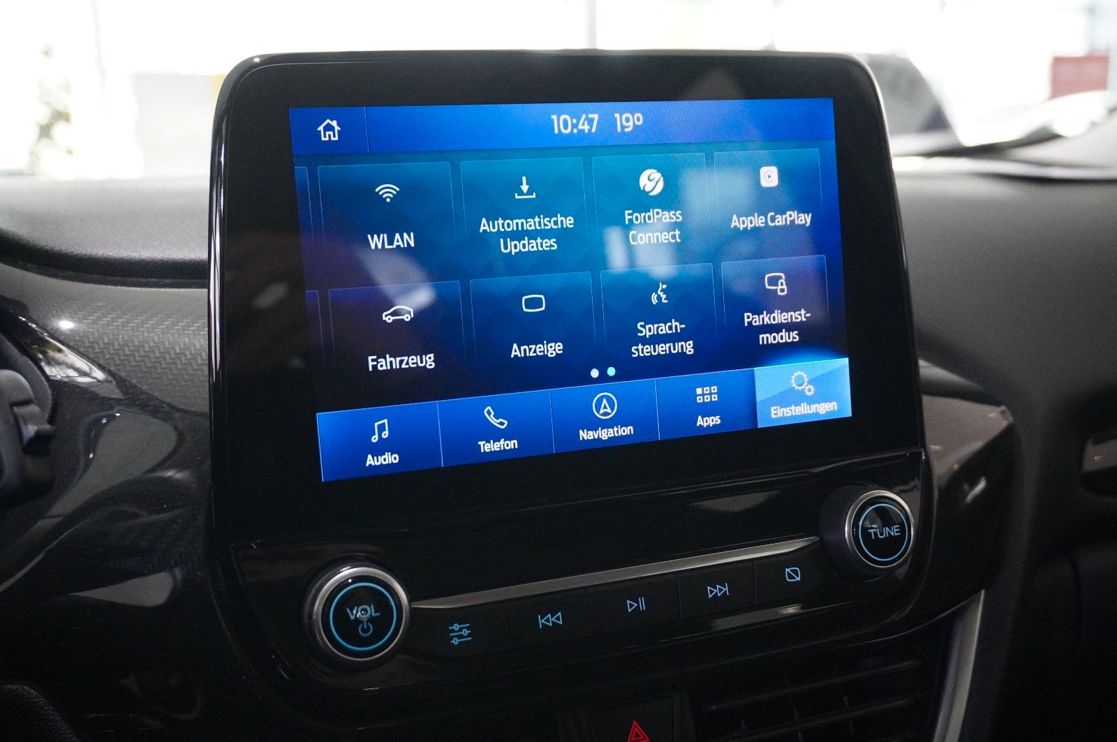 Fahrzeugabbildung Ford Puma 1.5D TITANIUM NAVI/LED/SHZ/TEMP./PDC/DAB+