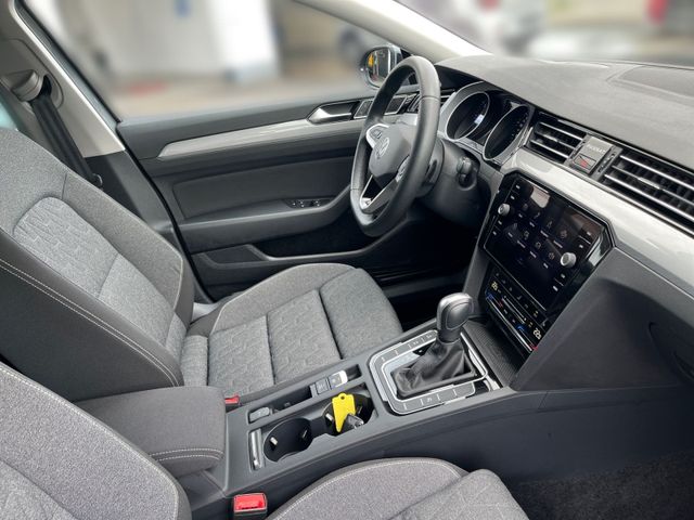 Passat Variant 2.0 TDI R-LINE LED+KAMERA+DCC+APP