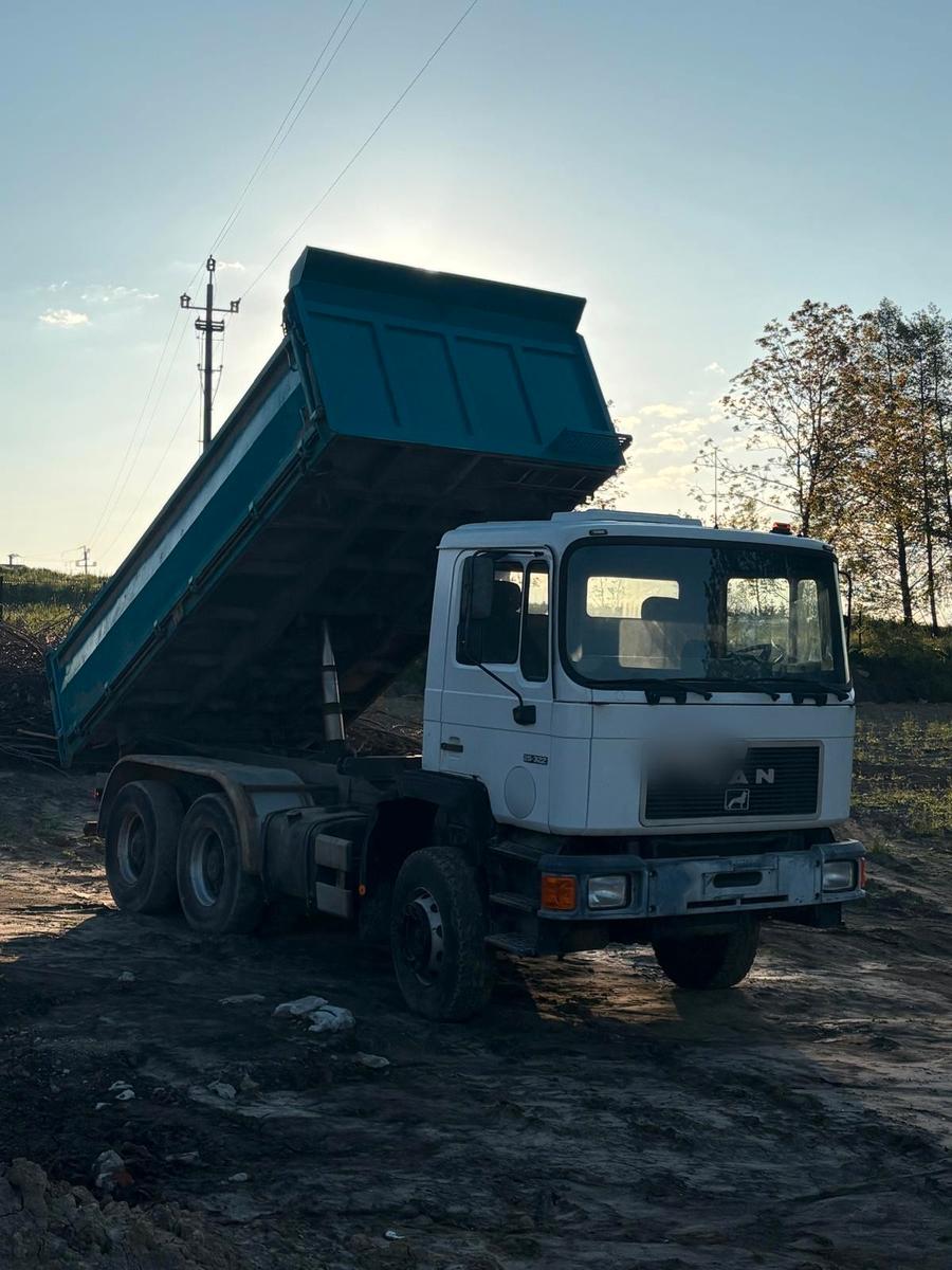 MAN 25.322 6X4 3-SIDE TIPPER HYDROBOARD