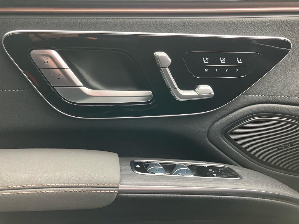 Mercedes-Benz EQS 580 4M HuD+4xSITZKLIMA+DIG.LIGHT+HA-LENKUNG