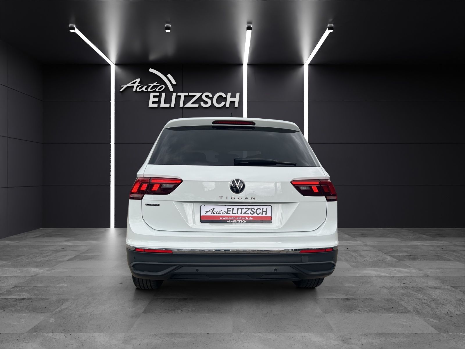 Fahrzeugabbildung Volkswagen Tiguan Allspace TDI Life DSG LED AHK CarPlay AID