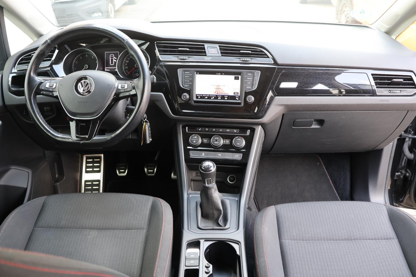 Volkswagen Touran Sound BMT ACC 7Sitze Navi TÜV Neu