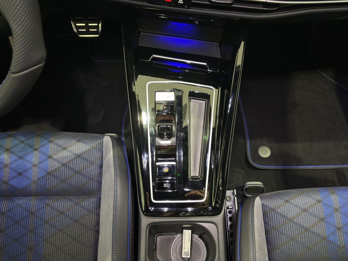 Volkswagen Golf - Bild 13
