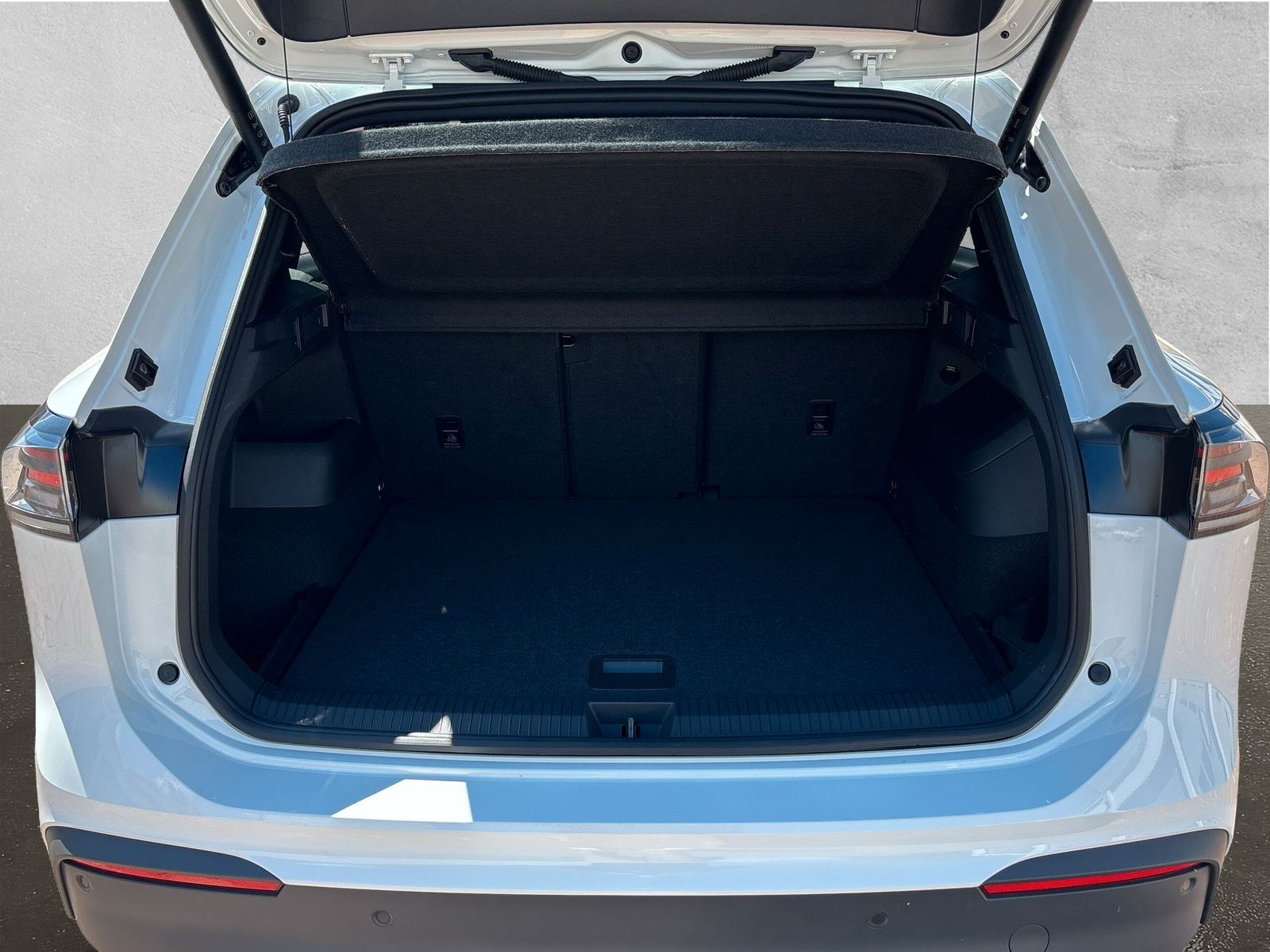 Fahrzeugabbildung Volkswagen Tiguan Goal 1.5 eTSI DSG AHK Matrix-LED RFK
