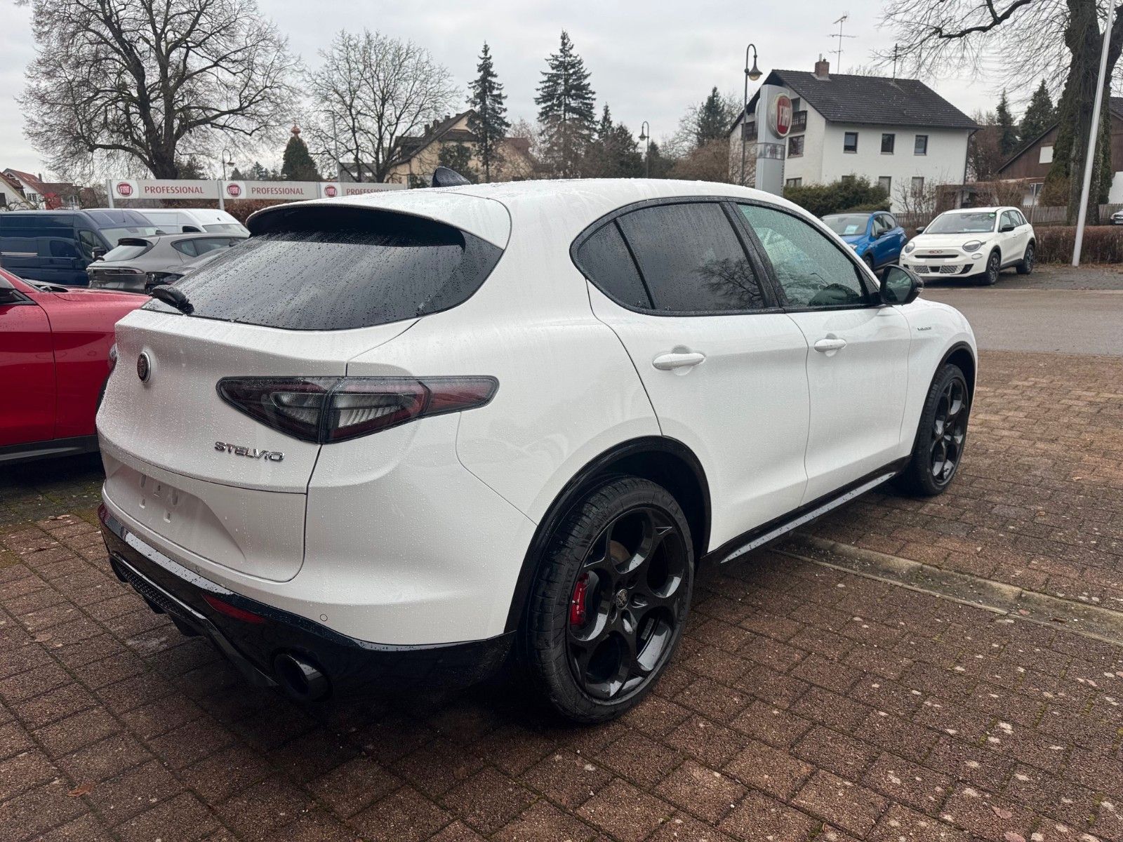 Fahrzeugabbildung Alfa Romeo Stelvio 280PS Veloce AT8 Q4 NAVI SITZHEIZUNG LED
