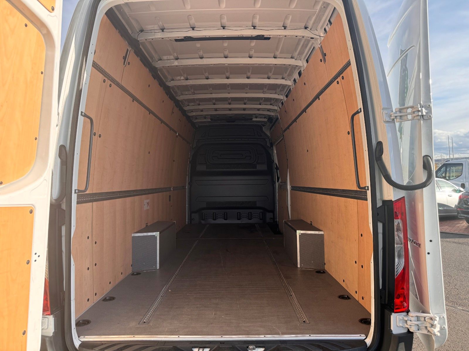 Fahrzeugabbildung Mercedes-Benz Sprinter 317 CDI Extralang Klima 360