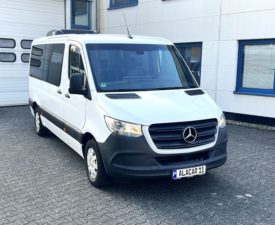 Image of Mercedes-Benz Sprinter