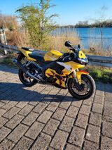 Yamaha YZF R6 *Rossi Edition* - YAMAHA 2005 YZF R6