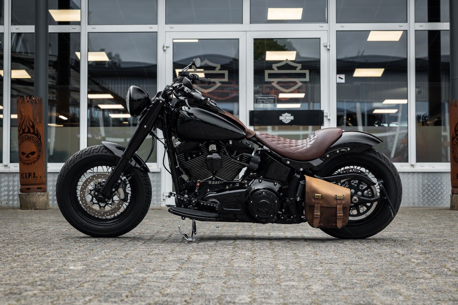 Fahrzeugabbildung Harley-Davidson FLSS SOFTAIL SLIM S 110 cui - Kesstech-Heckumbau