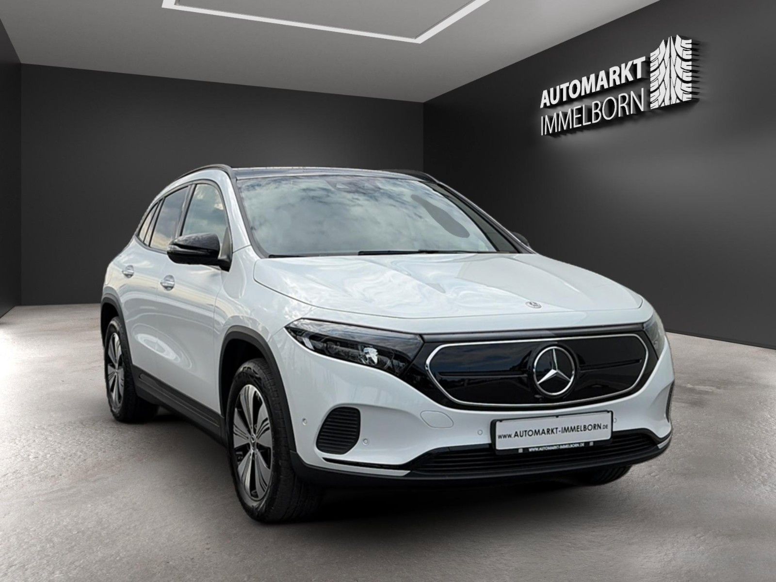 Mercedes-Benz EQA 350 4Matic SO96% Pano 360 HUD AHK Night 18 foto 2