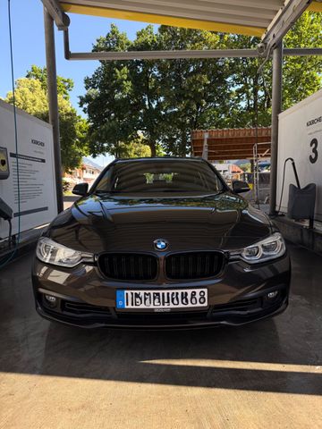 BMW 318i Touring 