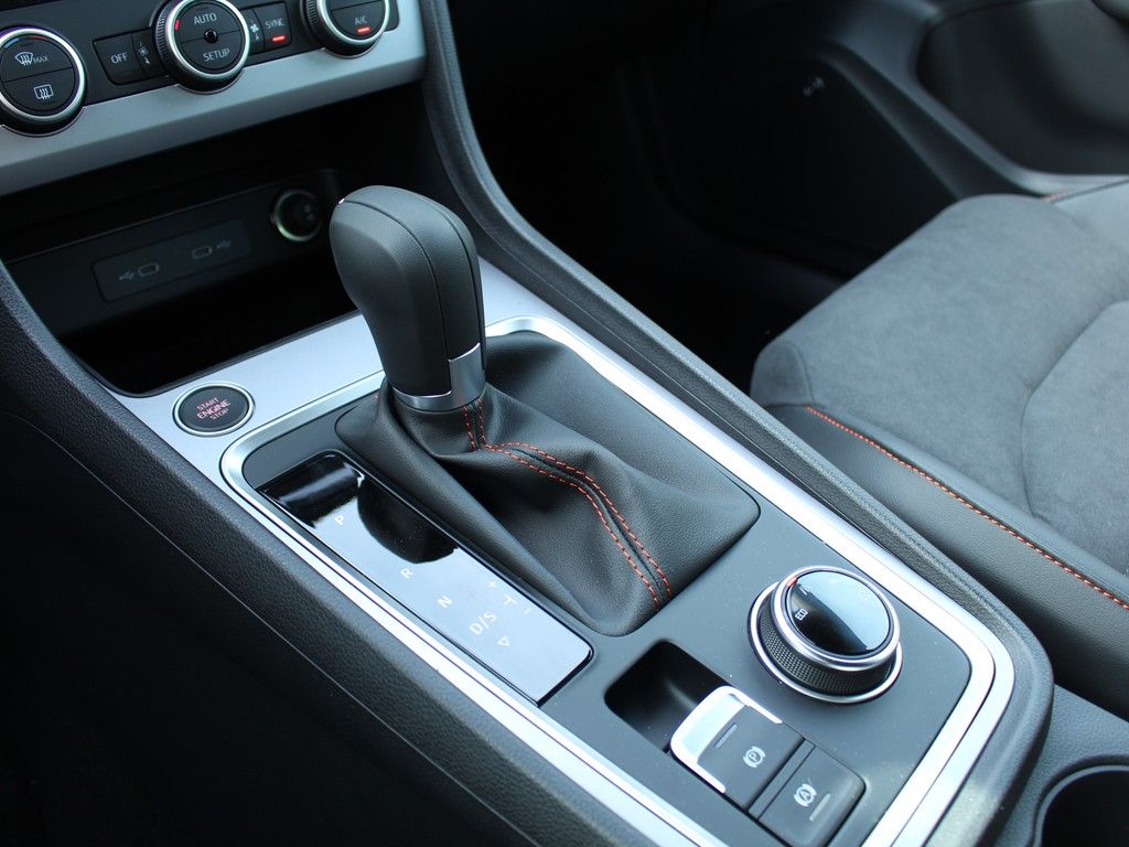Fahrzeugabbildung SEAT Ateca 2.0 TDI  FR DSG