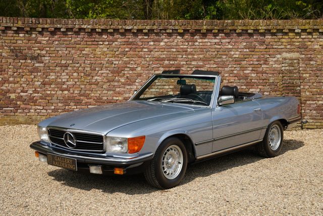 Mercedes-Benz SL 280 Built for the European market, Rear seats