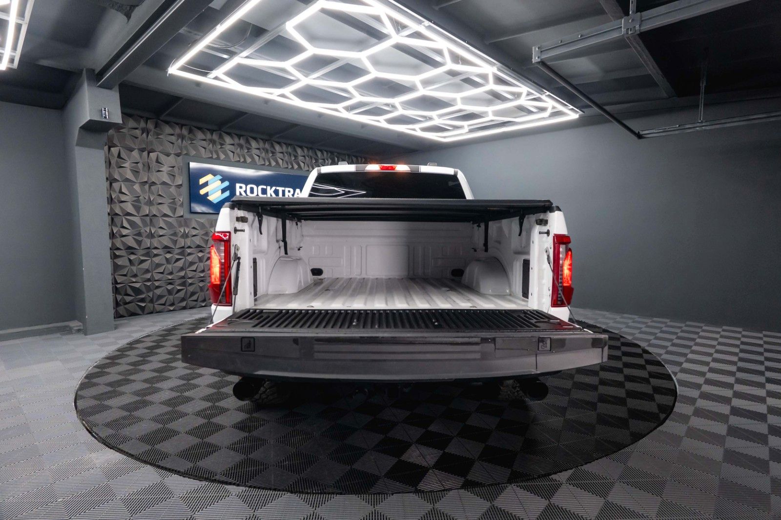 Fahrzeugabbildung Ford F150 5.0L V8 4x4 Offroad SuperCrew RAPTOR 19%