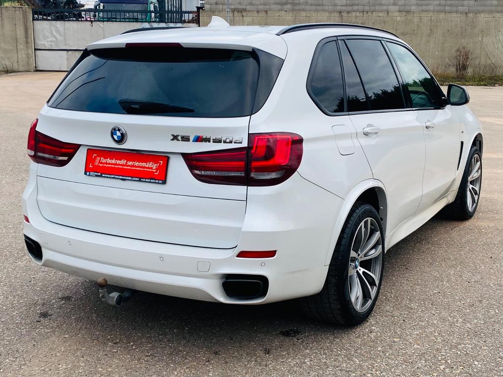 BMW X5 M50