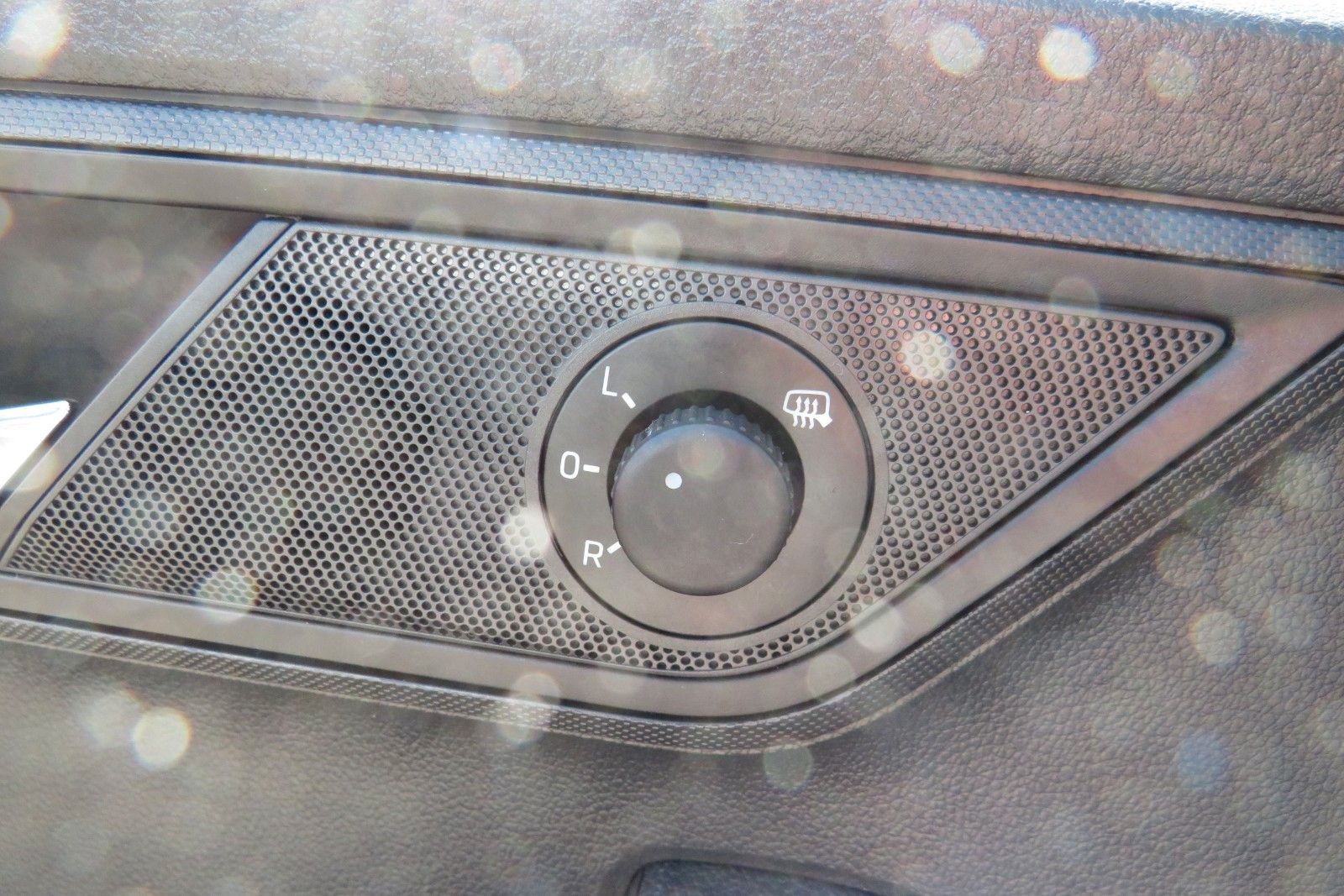 Fahrzeugabbildung SKODA Fabia Combi Ambition PDC NAVI APP SITZH. 1.HD
