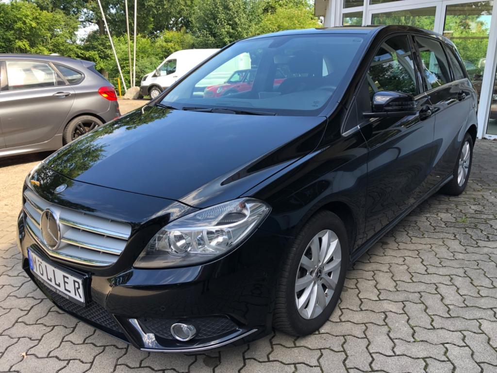Mercedes-Benz B 180