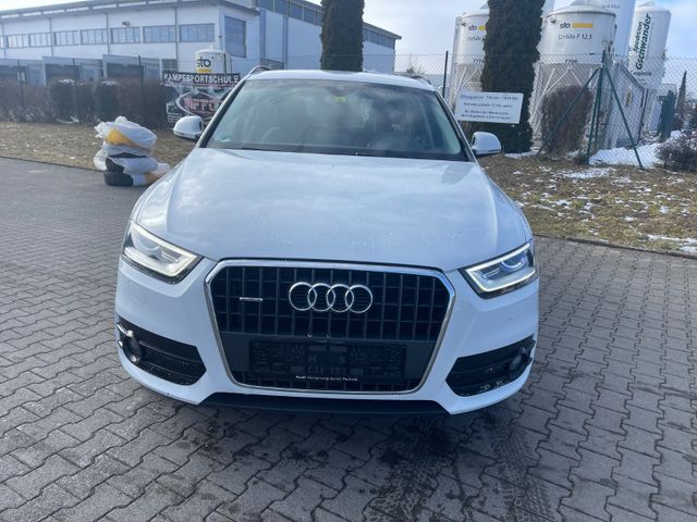 Audi Q3 2.0 TFSI quattro*1.Hand*S-Tronic*RFK*AHK*!!